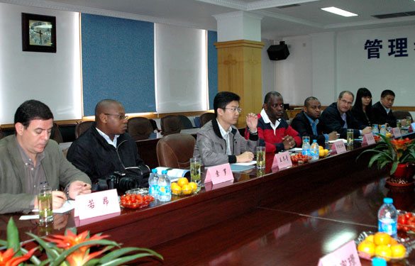 安哥拉国家旅游生长中心考察团来cq9电子官网入口集团旅行考察