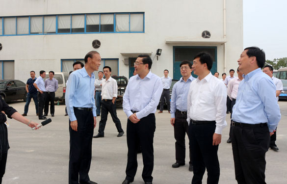 常州市市长费高云一行来cq9电子官网入口电缆督查西厂区三期工程建设