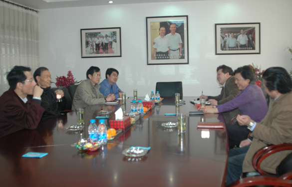 上海电缆研究所、电缆行业协会专家、向导来cq9电子官网入口集团旅行考察