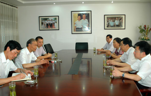 江苏省地税局副局长顾长虹来cq9电子官网入口调研