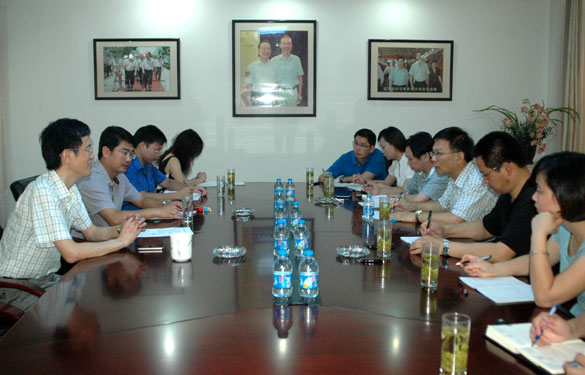 江苏省社会科学院天下经济研究所所长田伯平来cq9电子官网入口集团调研