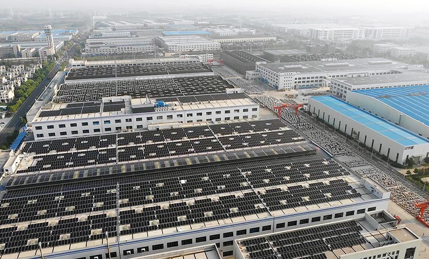 推进光伏发电，，，，，，建设清洁家园 ——cq9电子官网入口电缆西二厂区屋面光伏并网发电